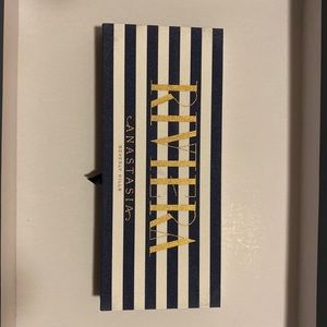 Anastasia Beverly Hills Eyeshadow Palette